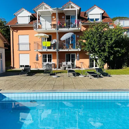 Schneckenhaus - Mit Pool & Seeblick Lägenhet *