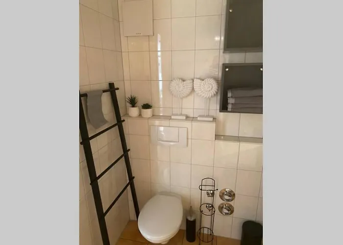 Schneckenhaus - Mit Pool & Seeblick Appartement *